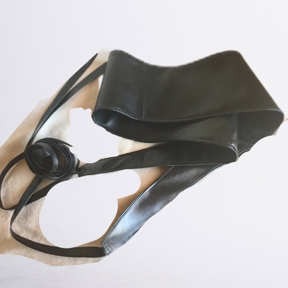 Vegan Wrap around belt black onesize plus size main image 5